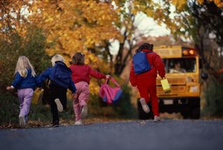 School-bus-+-kids