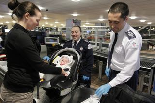 CATSA_WPG_111207_0042 CATSA_WPG_111207_0042